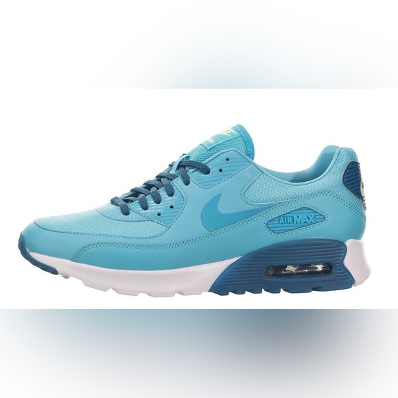 Nike Shoes - Nike Air MAX 90 Sneakers